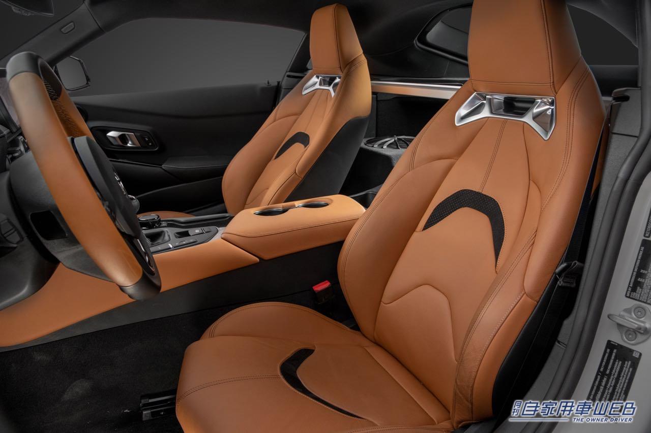 スープラ(米国仕様、プロトタイプ)|フロントシート|トヨタスープラに待望の6速マニュアルトランスミッションを追加。2022年夏頃商談受付開始!