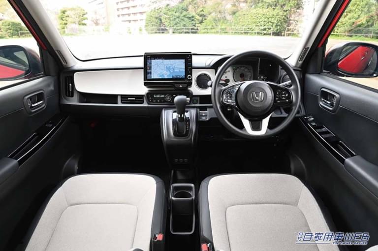 N-ONE|インパネ|HONDA N-ONEは踏み間違い防止からACCまで、先進装備が大充実!