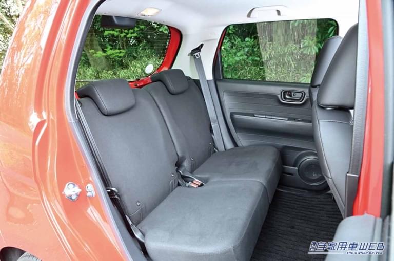 N-ONE|リヤシート|HONDA N-ONEは踏み間違い防止からACCまで、先進装備が大充実!