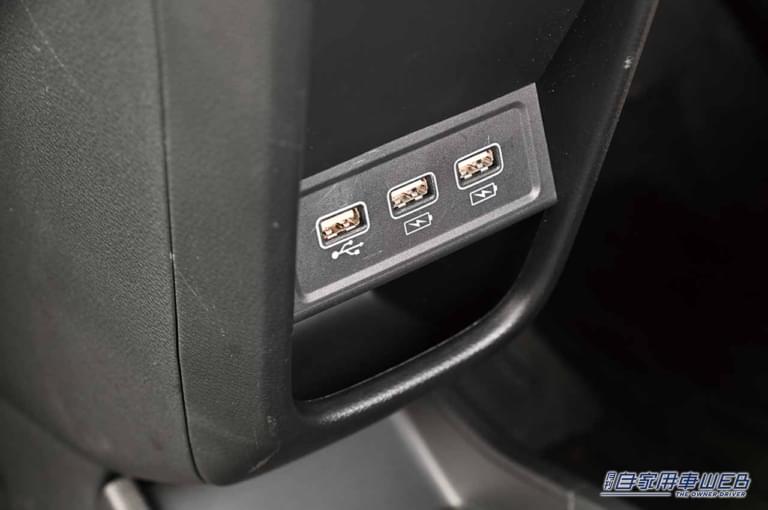 N-ONE|センターコンソール|HONDA N-ONEは踏み間違い防止からACCまで、先進装備が大充実!