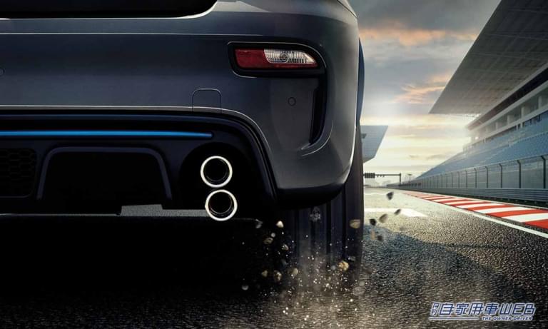 アバルト|F595|ハイパフォーマンスエキゾーストシステム"Record Monza"|高いスポーツ性を有しながら快適性も確保、595モデルの新グレードが7月9日より販売開始