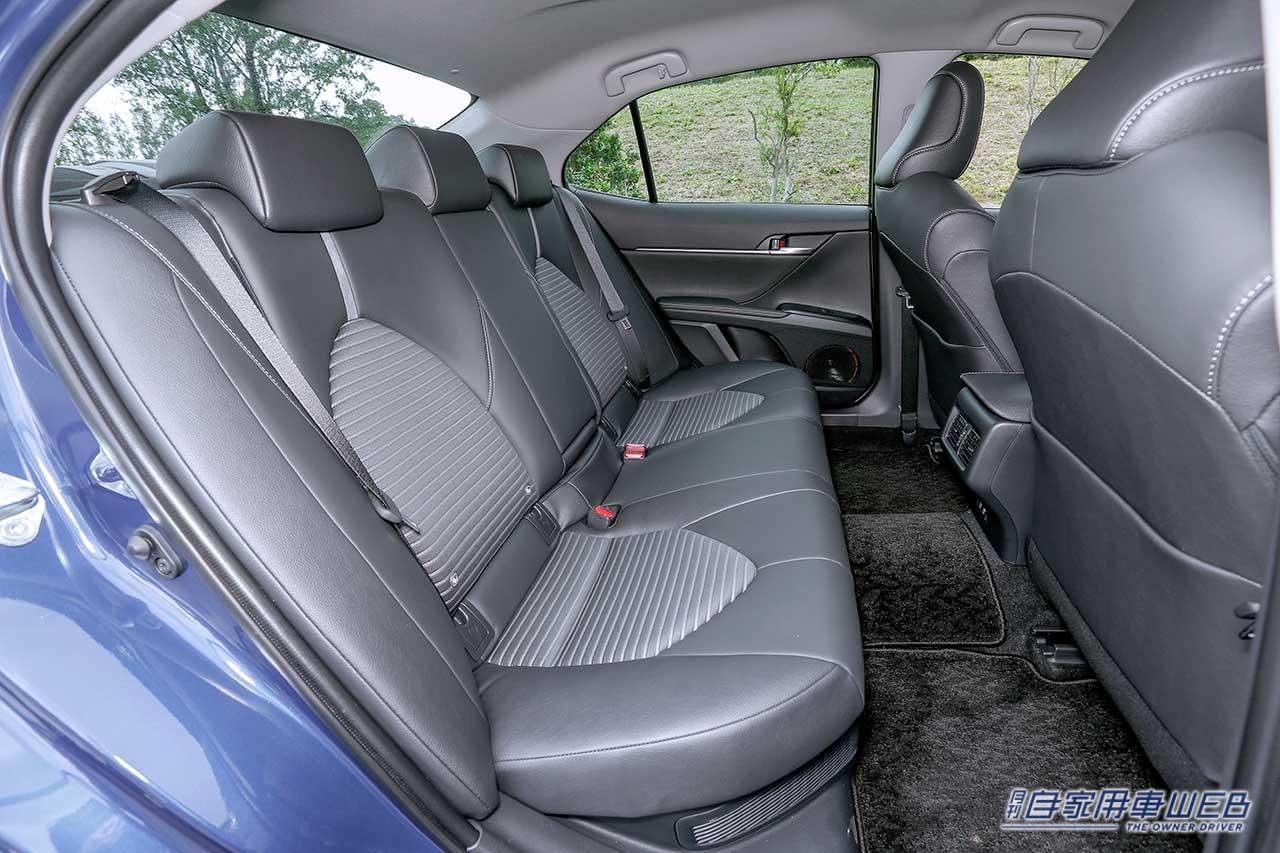 |トヨタ カムリ・走りの質感でも勝負できる、新世代ミドルセダン【国産車カタログ】