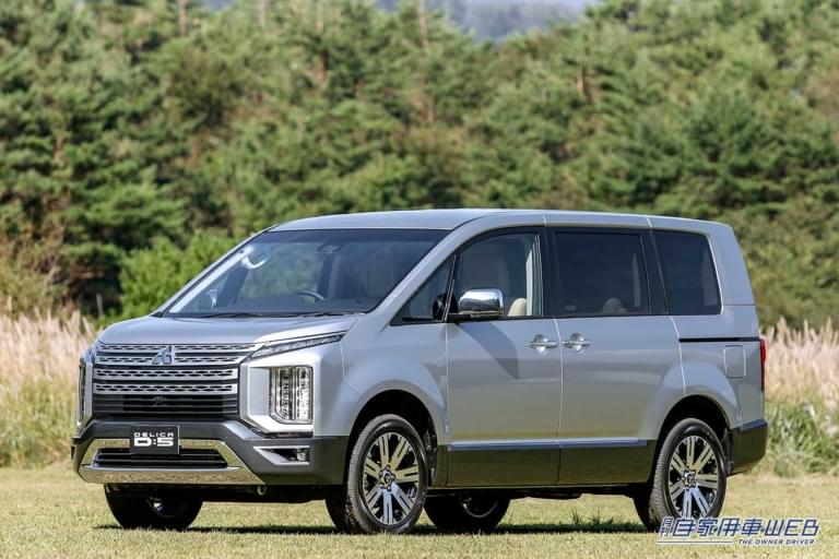 三菱|デリカD5|標準|フロント|三菱 デリカD:5・オフロードでも活躍できる、唯一無二の魅力を持つミドルミニバン【国産車カタログ】