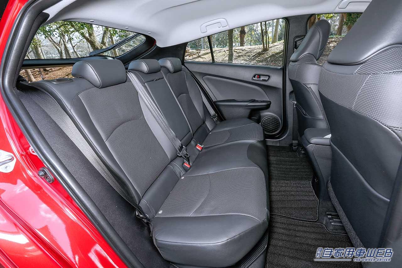 |トヨタ プリウス・燃費性能だけにあらず。走りの実力も大進化した定番ハイブリッドカー【国産車カタログ】