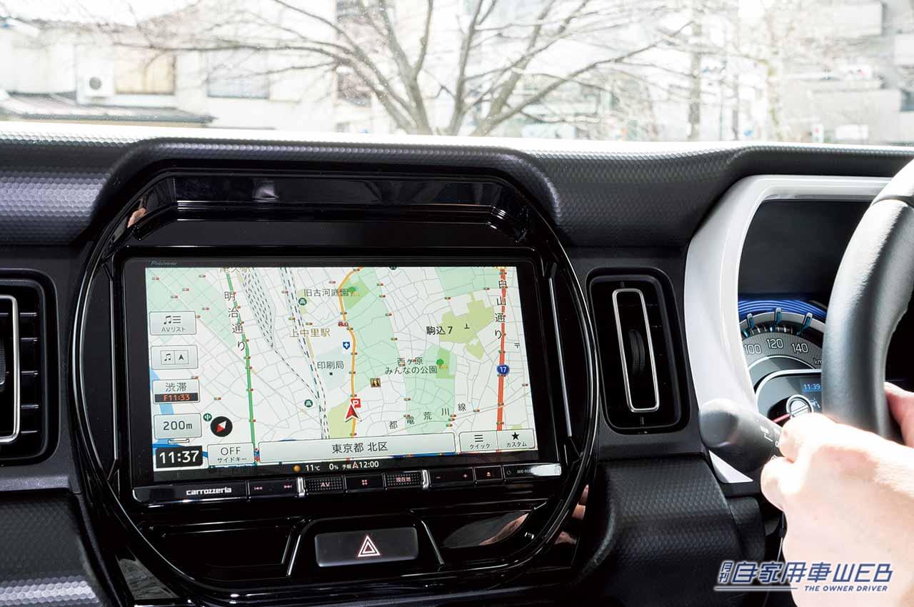 |カーナビに慣れていない人でも扱いやすい、シンプルな操作性とエンタメ性が魅力【楽ナビ】