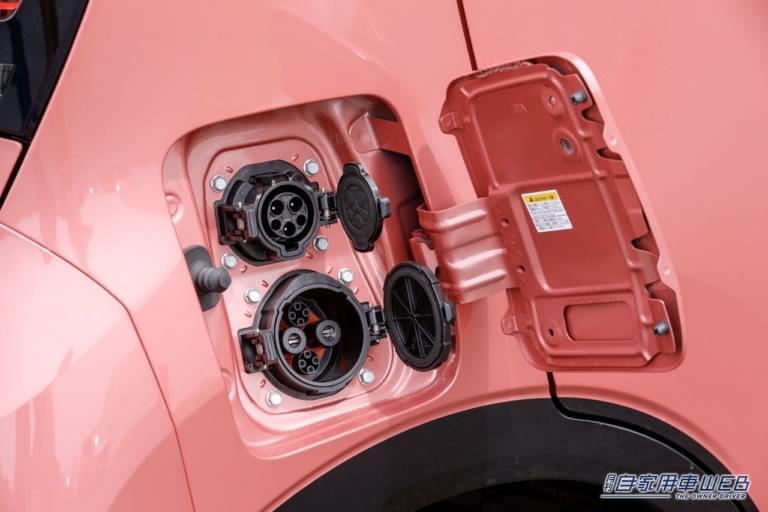 日産|サクラ|充電ポート|補助金込みで実質約178万円! 電気自動車普及への弾みになるか!? 日産新型軽EV「サクラ」誕生!!! 2022年夏より販売開始