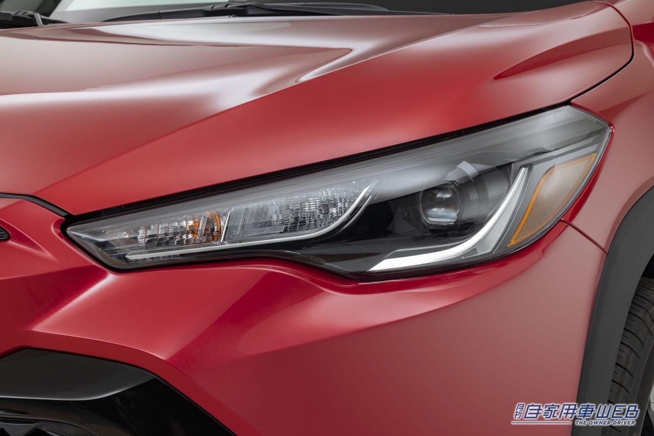 |カローラクロス米国仕様にハイブリッドを2023年モデルとして追加。フロントマスクは日本仕様と同じで全車AWD仕様に