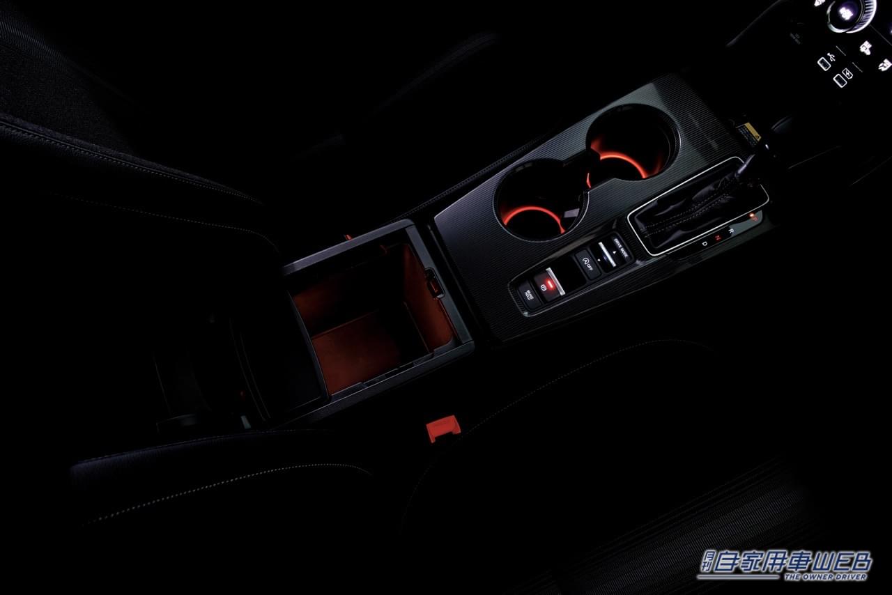 |ホンダアクセス純正アクセサリーが新型「シビックe:HEV」に対応。シビックの人気アクセサリー1位はテールゲートスポイラー