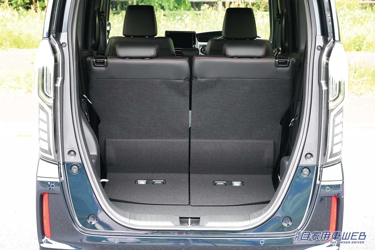 |軽自動車のベストセラー【N-BOX】、ベンチシート、スーパースライド、スロープの3仕様から選べる