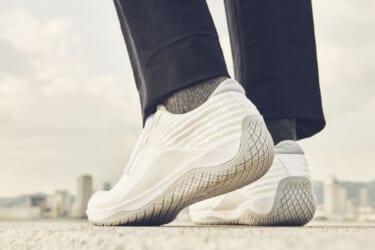 ミズノが運転操作サポート機能搭載のドライビングシューズ「BARECLUTCH(ベアクラッチ)」を9月20日に発売