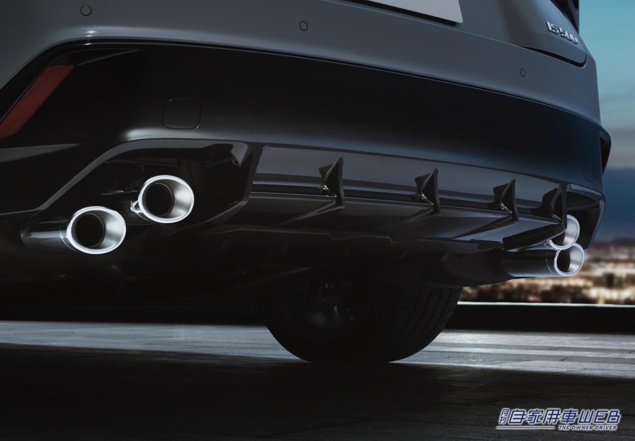 |レクサス、待望の481馬力5.0LV8エンジン搭載の「IS500 “F SPORT Performance”」を850万円で日本国内導入。500台限定の特仕も設定!