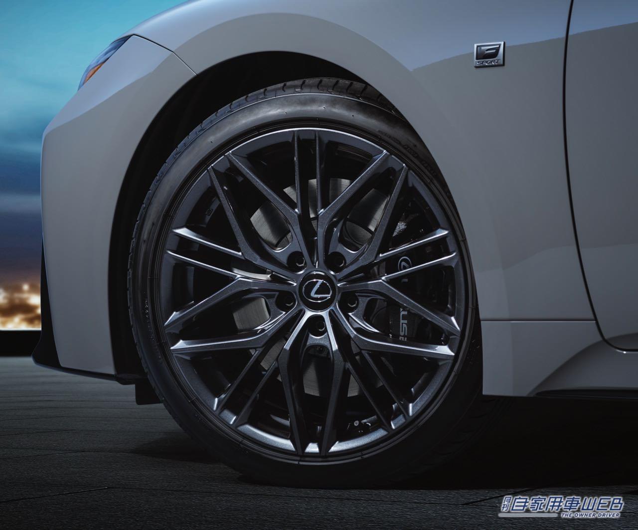 |レクサス、待望の481馬力5.0LV8エンジン搭載の「IS500 “F SPORT Performance”」を850万円で日本国内導入。500台限定の特仕も設定!