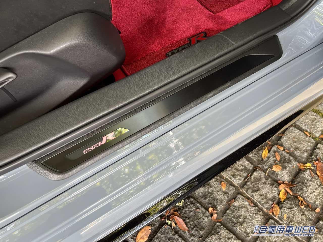 |ホンダアクセス、新型「シビック タイプR」用純正アクセサリーを発売。ハンドメイドリアルカーボン採用アイテムに注目