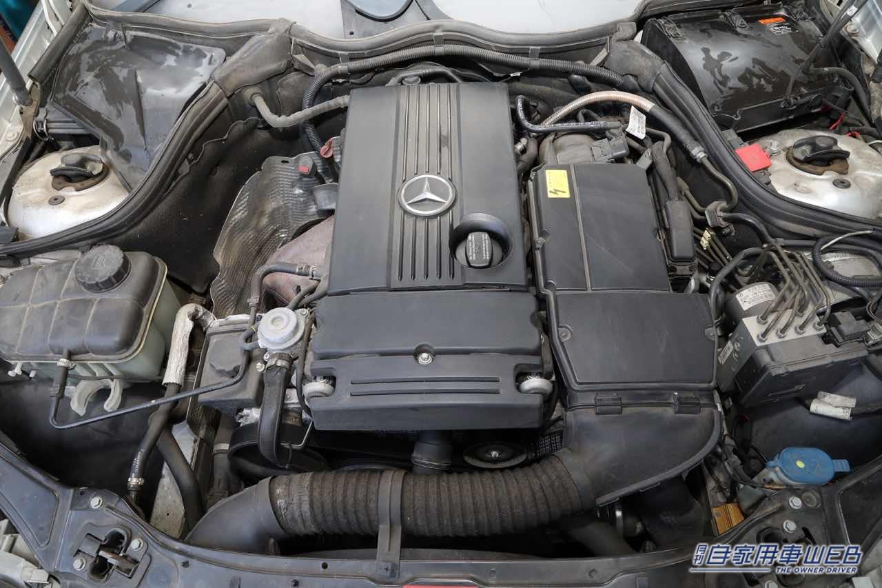 |<お手軽メンテ#04>白っぽくなったエンジンルームのカバーがすっきり甦る