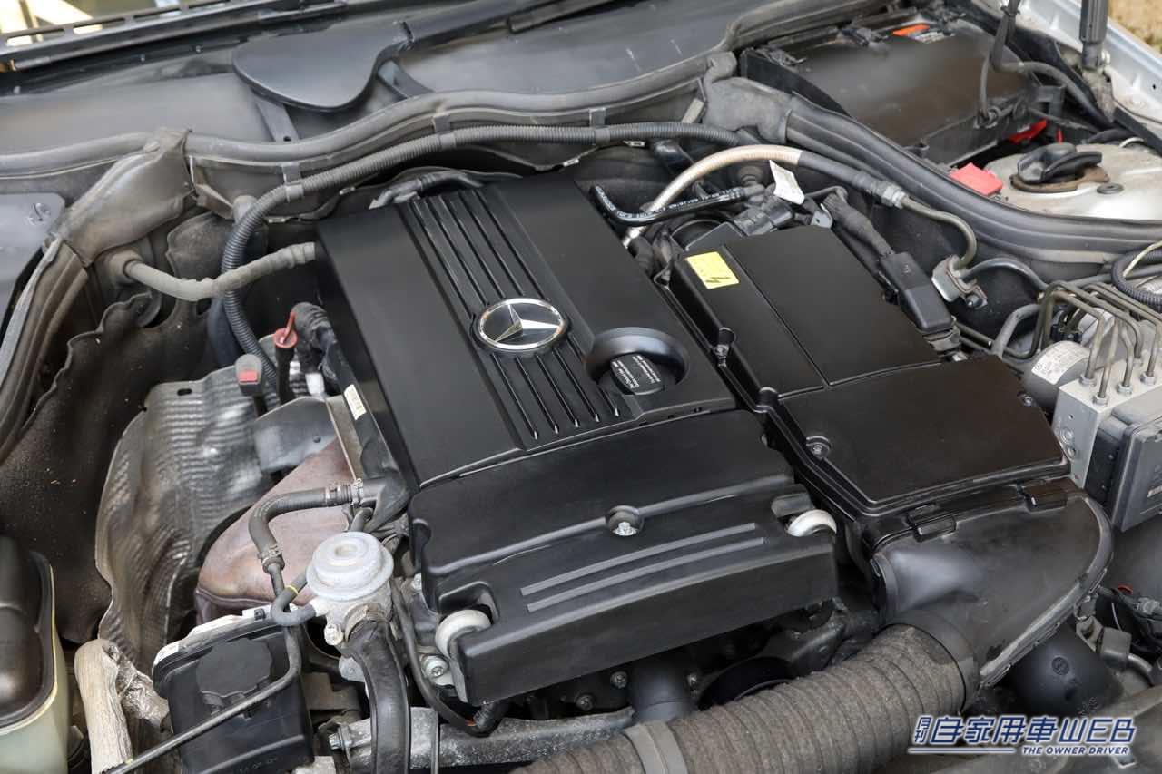 |<お手軽メンテ#04>白っぽくなったエンジンルームのカバーがすっきり甦る