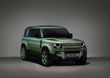 価格は1101万3000円〜1242万3000円! ランドローバー75周年記念の特別仕様車「DEFENDER 75TH LIMITED EDITION」を発表、75周年グラフィックを採用!