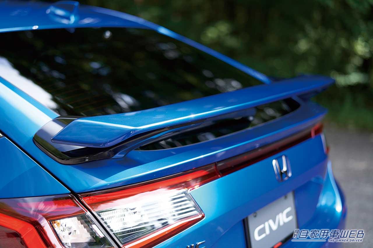 |洗練されたスポーティなシルエットが胸熱、ホンダ「シビックe:HEV」を純正アクセサリーでグレードアップ