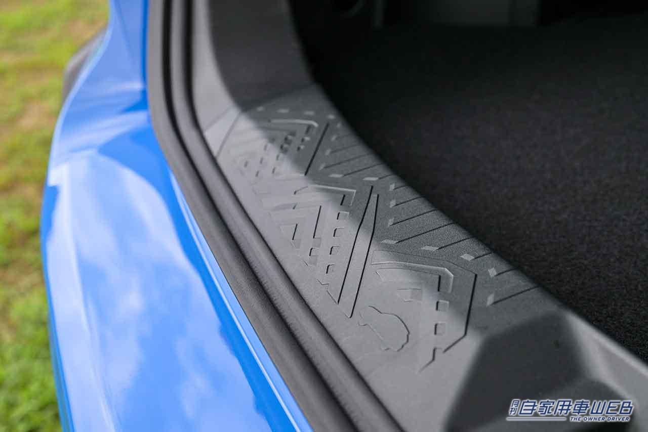 |新世代アイサイトに、日本仕様では初となる広角単眼カメラ搭載! SUBARU新型「CROSSTREK」 が世界初公開