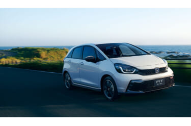 走りにこだわるドライバーにもおすすめのRSが誕生! マイナーモデルチェンジしたホンダ「FIT」は5タイプから選べる