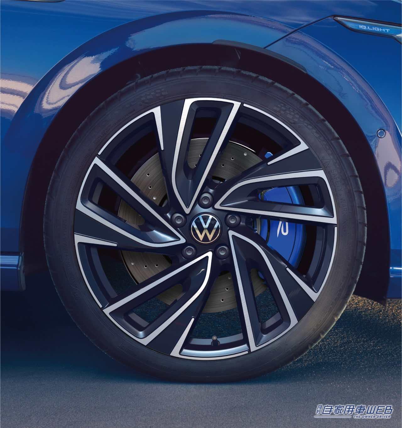 |より高性能なエンジンを搭載したGolf!フォルクスワーゲンが新型「Golf R」「Golf R Variant」発表