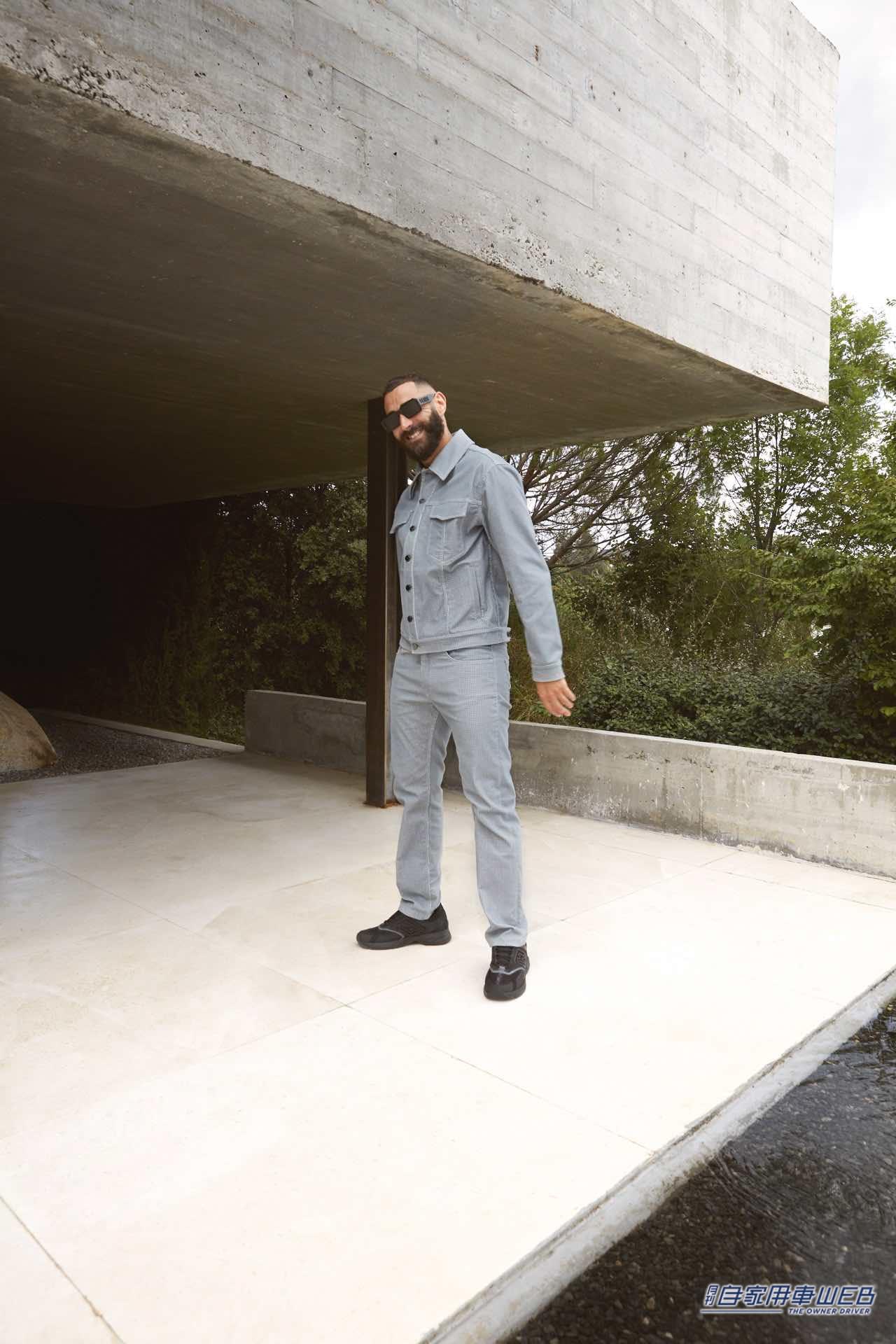 |【スターの愛車】バロンドール獲得のフランス代表ベンゼマ選手。タキシードはフェンディ、では愛車は?