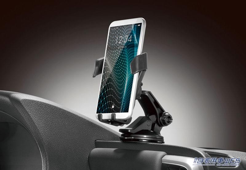 |ドライバー必須アイテム「スマートフォンホルダー」に、業界初となる脱落防止機構を搭載【カーメイト】