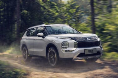 三菱の人気SUV、新型『アウトランダー』を中国でも発売開始