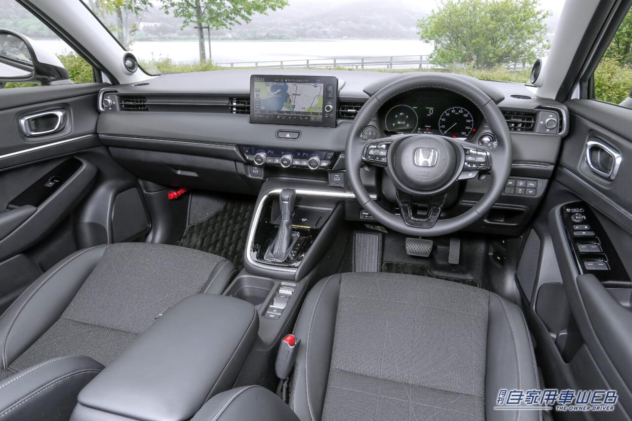 |2022注目モデル比較 【コンパクトSUV編】ヴェゼルVSカローラクロス