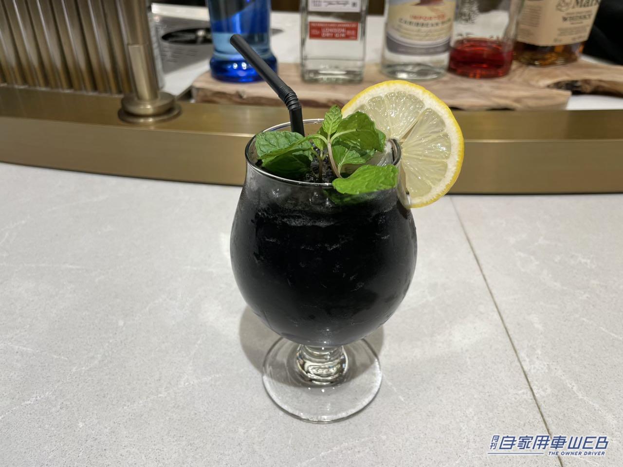 |LEXUS × MARVEL × adidasの豪華コラボ!『ブラックパンサー/ワカンダ・フォーエバー』モチーフの特別ラッピングカーが「LEXUS MEETS…」に登場! 真っ黒なオリジナルドリンクもあるぞ!