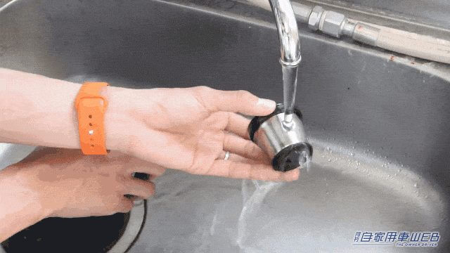 |車内清掃に便利な、超強力ハンディクリーナーが登場! 豊富なアタッチメントで使い方は10通り