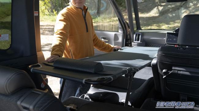 |シートに乗せるだけで車内にベッドを簡単設置!さらにベッド下の収納力もキープ!『CAR BED』が車中泊に超便利!