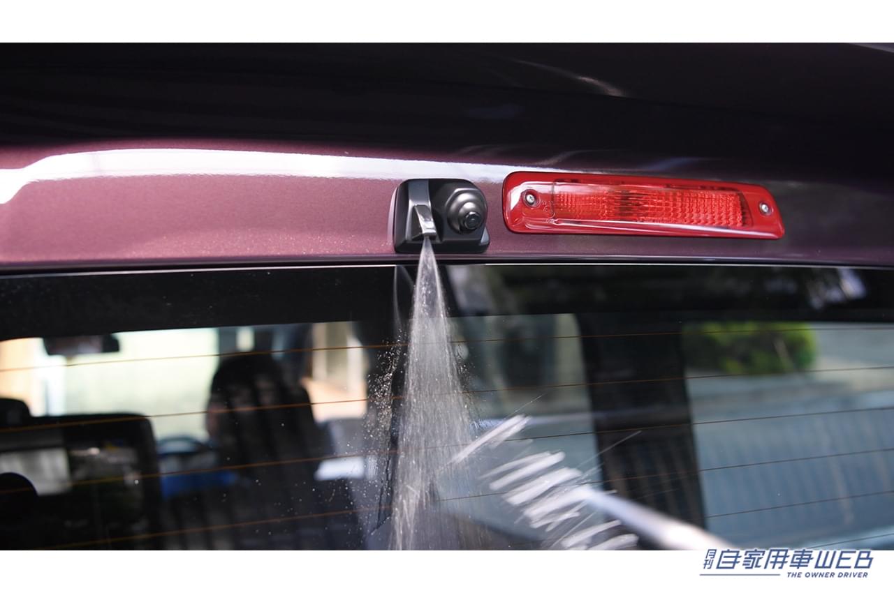 |スタイリッシュな外観&後方視界も抜群!車種専用設計だから安心のハイマウントリアカメラキット【データシステム】