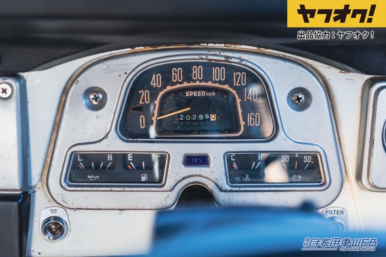 |日本未発売のランドクルーザー40系がヤフオクに!LOT No.5「1984 Toyota Land Cruiser Troop Carrier 47」