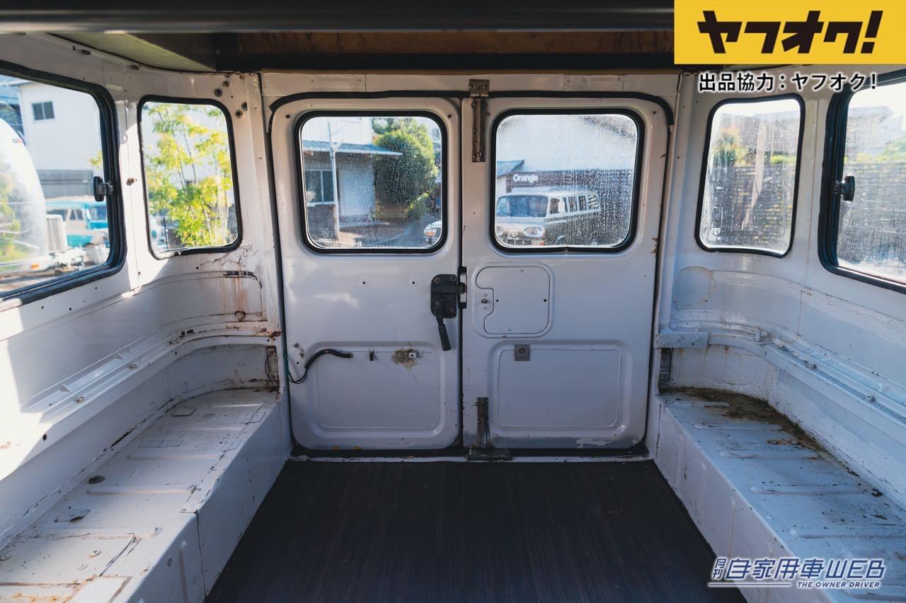 |日本未発売のランドクルーザー40系がヤフオクに!LOT No.5「1984 Toyota Land Cruiser Troop Carrier 47」