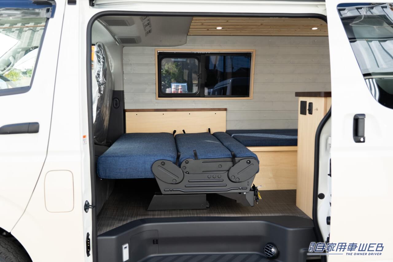 |まるでリビング!ハイエースベースのキャンピングカー「TAMA」2023年モデルが超快適!