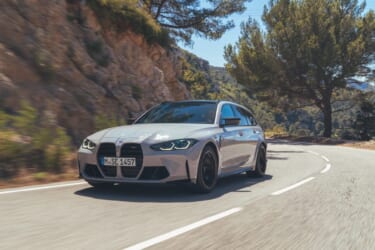 M専用4輪駆動システム採用で最高の運動性能を発揮！音声で車両操作が可能な最新機能も【 BMW M3 Competition M xDrive Touring】