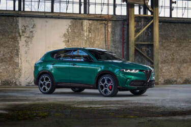 アルファロメオから新型コンパクトSUV「Alfa Romeo Tonale(トナーレ)」が発売!同社初となるハイブリッドシステム採用!