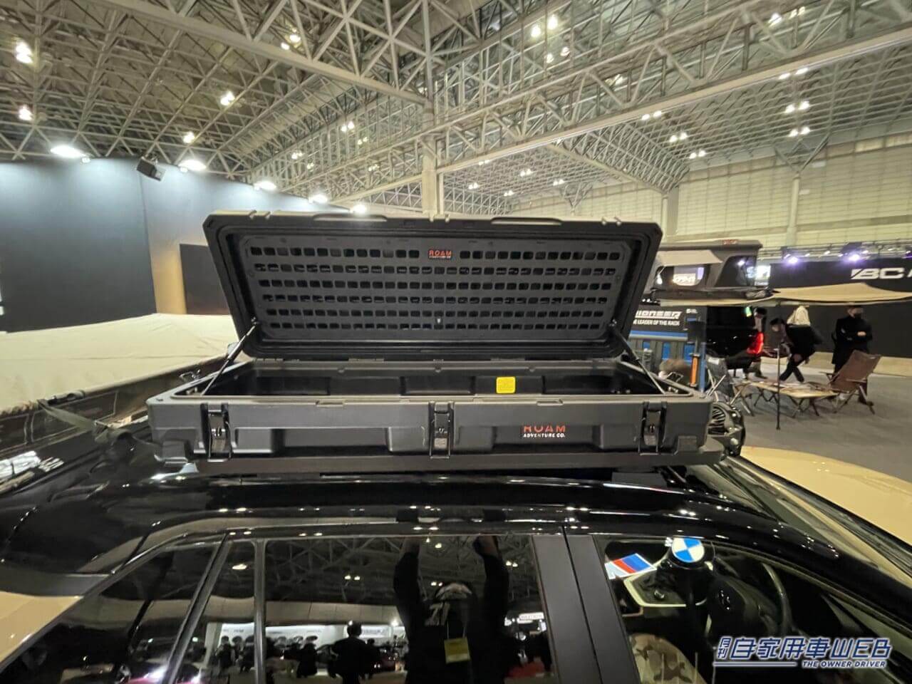 |L字のサイドタープが超便利!トヨタRAV4のアウトドアカスタム!