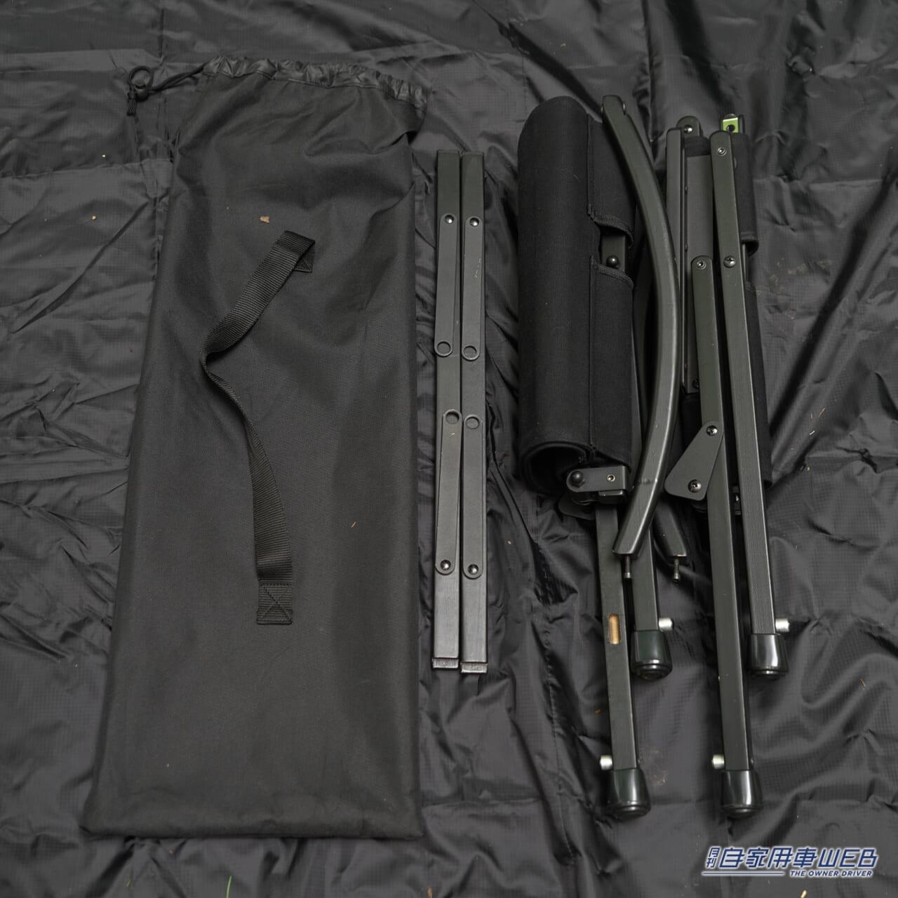 |キャンプ場で注目の的に!オールブラックのウッドチェアがついにAmazonに登場!