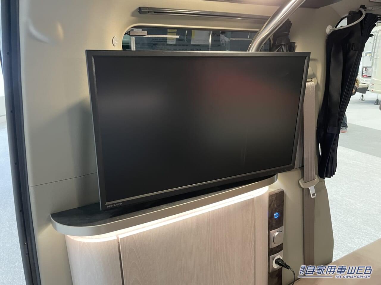 |「コレが軽自動車なの?」「信じられない…」二段ベッド・テレビ・シンク装備、エブリイワゴンの軽キャンパー