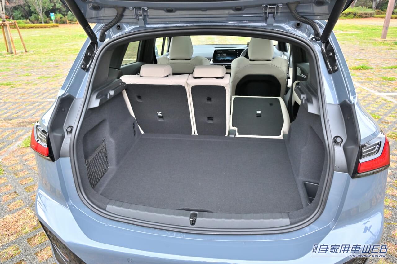 |まるも亜希子の「家族のクルマ選び!」フルフラットになるラゲッジはレジャー好きならかなり魅力的!【BMW 2シリーズ アクティブ ツアラー】