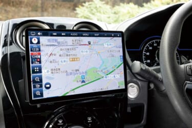 フローティングスタイルの草分け「ストラーダFシリーズ」、前後左右の角度調整はパナソニックだけ!【CN-F1X10BGD 長期レポートvol.1】