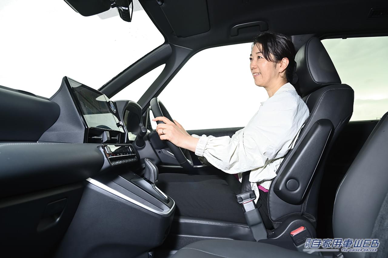 |まるも亜希子の「家族のクルマ選び!」ゴージャスで快適な2列目キャプテンシートがお気に入り!【TOYOTA /SUZUKI ノア/ヴォクシー/ランディ】