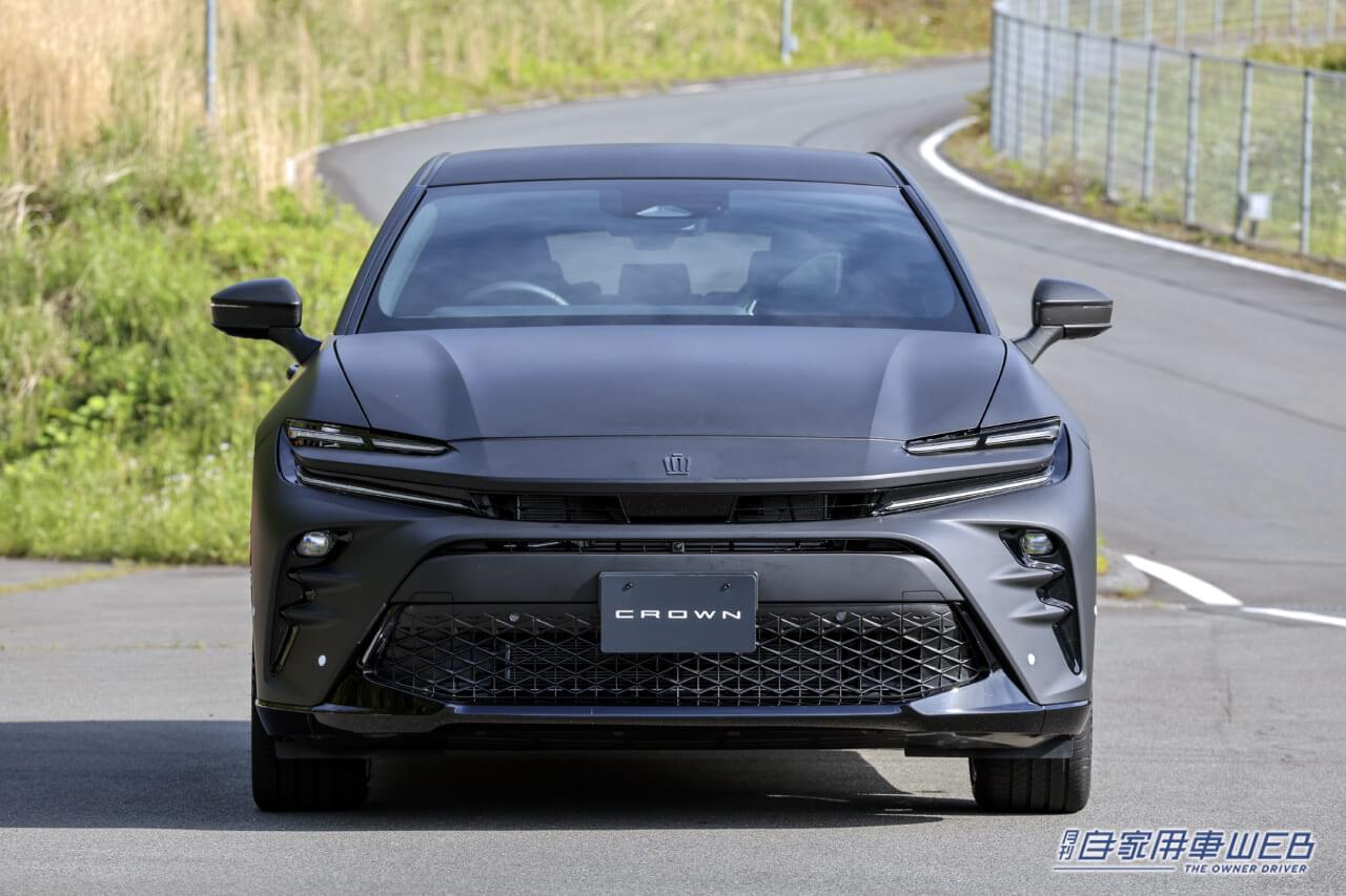 |話題のトヨタ「クラウンスポーツ」ショートサーキットでプロト初乗りインプレッション。PHEVは1クラス上のパワフルさ!!