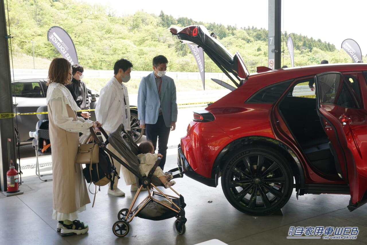 |いち早く「クラウンスポーツ」に乗った! ユーザーの声は!? GWにトヨタパスポート・エクスプレスラウンジ開催