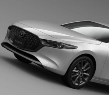 「MAZDA3」が改良!安全性の向上に加えて、ワイヤレス充電装備も!