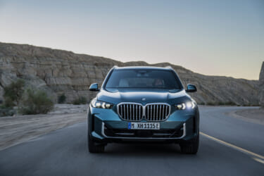 BMWが新型BMW X5を発表!最新機能を備えたSAV
