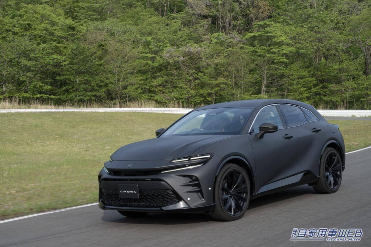 |話題のトヨタ「クラウンスポーツ」ショートサーキットでプロト初乗りインプレッション。PHEVは1クラス上のパワフルさ!!