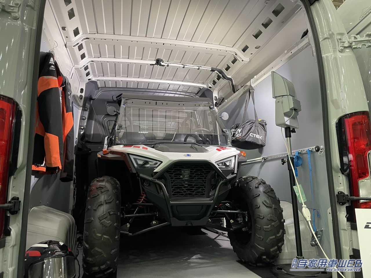 |四輪バギーがそのまま積める! なのに5人乗り! フィアット デュカトはやっぱりすごい!