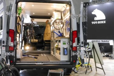 動く工具箱! 自転車整備ルームにカスタムしたデュカトをトイファクトリーが発表!「bott社」日本総代理店としての本格始動を記念して